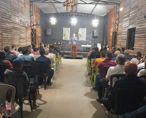 Pastor Franco Júnior foi o preletor no encontro de pastores da OMEC